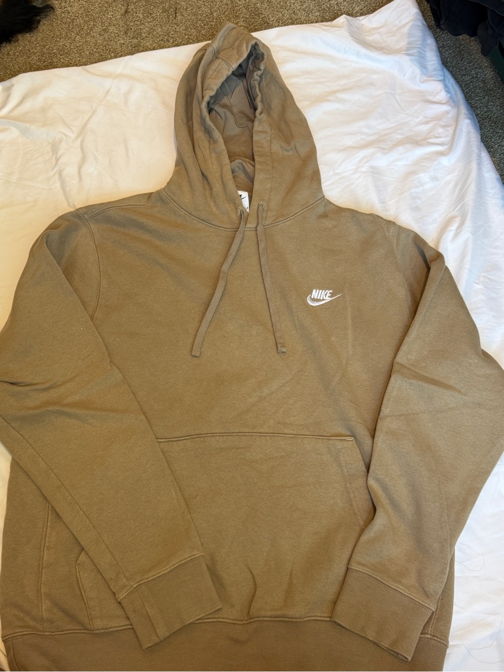 Nike Men’s Sportswear Club Fleece Pullover Hoodie